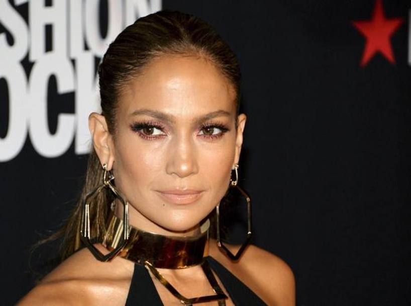 Jennifer Lopez, 45 anni,  ha presentato il suo ultimo singolo Booty. (foto Epa)